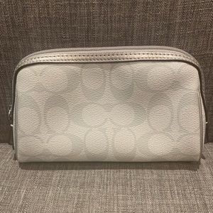 COACH Signature Cosmetic Case